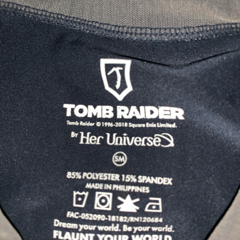 Her Universe Tomb Raider top - Picture 3 of 6